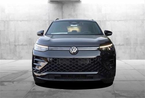2025 Volkswagen Tiguan 2.0T SE R-Line Black