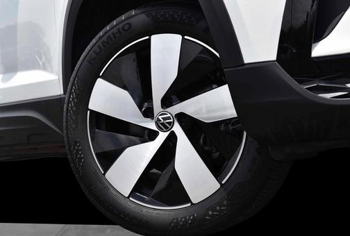 Pure White 2024 Volkswagen Taos S 4MOTION