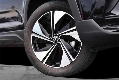 2024 Volkswagen Taos SE 4MOTION