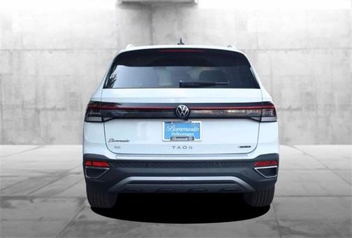 2025 Volkswagen Taos 1.5T SE