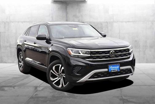 Deep Black Pearl Effect 2023 Volkswagen Atlas Cross Sport 2.0T SEL
