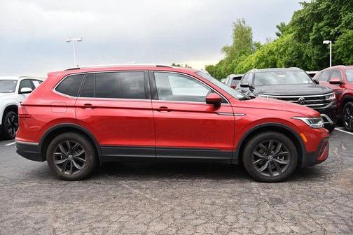 Kings Red 2024 Volkswagen Tiguan 2.0T SE