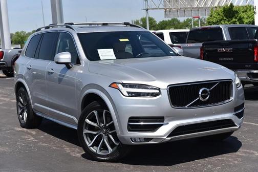 Bright Silver Metallic 2019 Volvo XC90 T6 Momentum