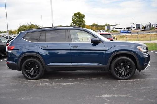 2022 Volkswagen Atlas 3.6L SE w/Technology