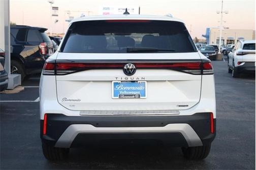 2025 Volkswagen Tiguan 2.0T SE