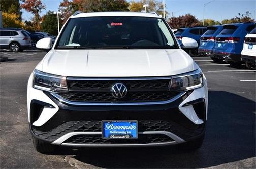 2024 Volkswagen Taos SE 4MOTION