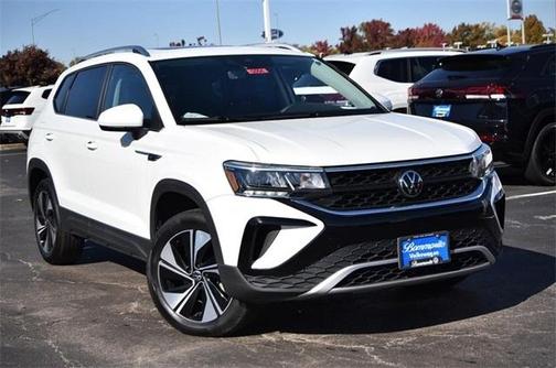 2024 Volkswagen Taos SE 4MOTION