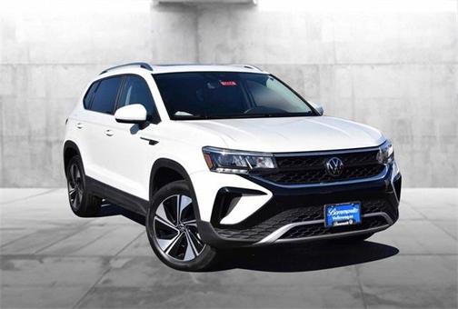 2024 Volkswagen Taos SE 4MOTION