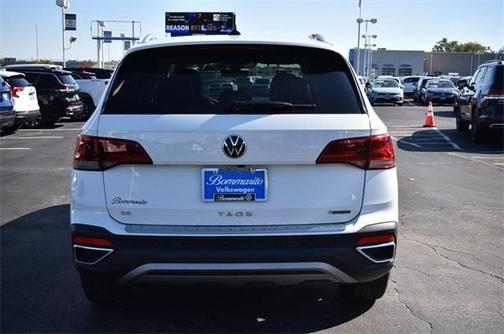 2024 Volkswagen Taos SE 4MOTION