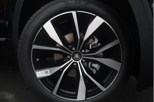 Deep Black Pearl 2026 Volkswagen Atlas 2.0T SEL Premium R-Line