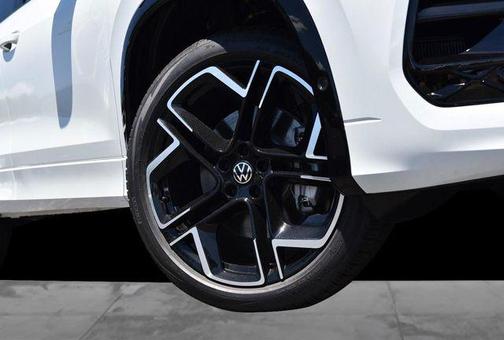 Pure White 2026 Volkswagen Tiguan 2.0T SEL R-Line