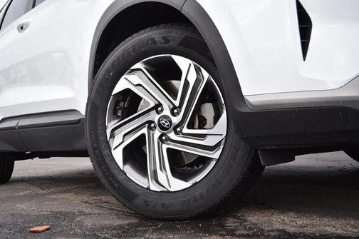 2022 Hyundai SANTA FE SE