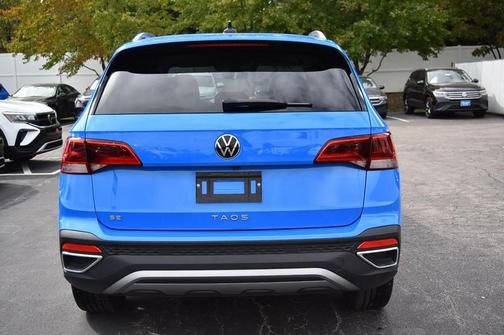 2024 Volkswagen Taos 1.5T SE