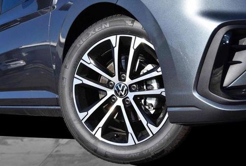 Platinum Gray Metallic 2026 Volkswagen Jetta 1.5T Sport