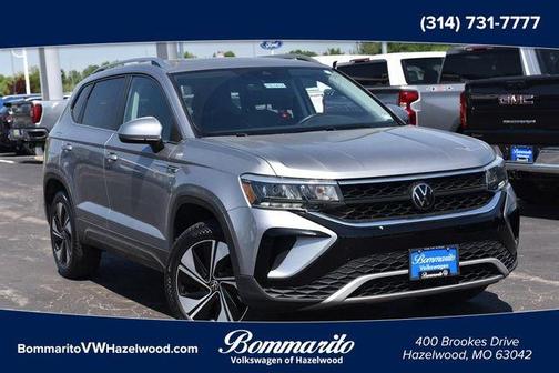 Pyrite Silver Metallic 2023 Volkswagen Taos 1.5T SE