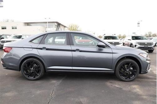2025 Volkswagen Jetta 1.5T SE