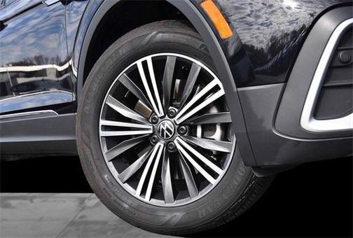 2024 Volkswagen Tiguan 2.0T Wolfsburg Edition