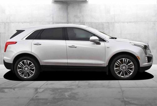 Silver Coast Metallic 2017 Cadillac XT5 Premium Luxury