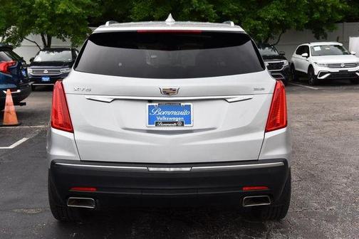 Silver Coast Metallic 2017 Cadillac XT5 Premium Luxury