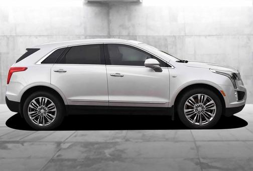 Silver Coast Metallic 2017 Cadillac XT5 Premium Luxury