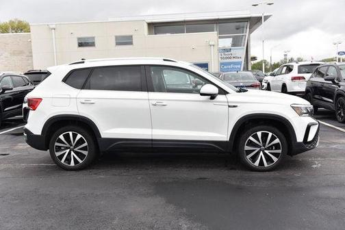 2023 Volkswagen Taos 1.5T SE