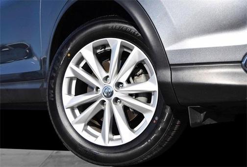 2018 Nissan Rogue Sport SV