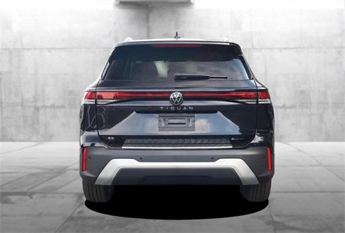 2025 Volkswagen Tiguan 2.0T SE
