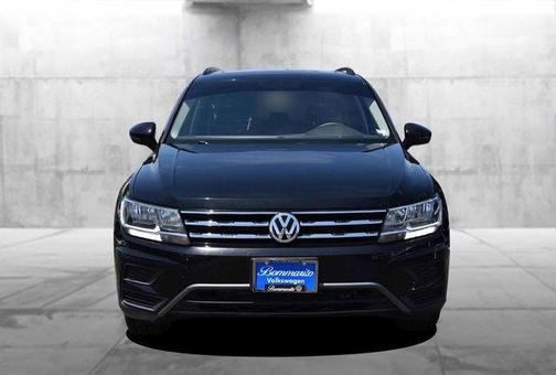 Deep Black Pearl Effect 2021 Volkswagen Tiguan 2.0T SE