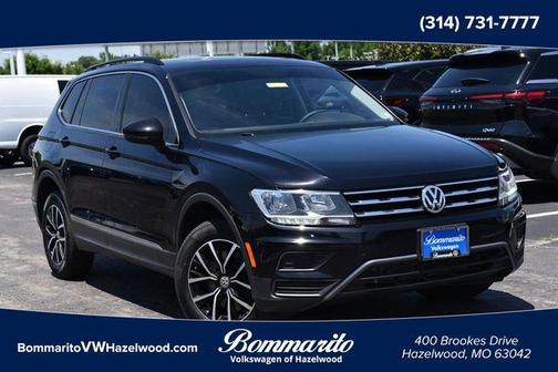 Deep Black Pearl Effect 2021 Volkswagen Tiguan 2.0T SE