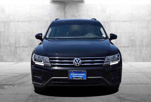 Deep Black Pearl Effect 2021 Volkswagen Tiguan 2.0T SE