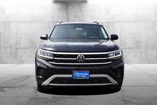Deep Black Pearl Effect 2023 Volkswagen Atlas 3.6L SE w/Technology