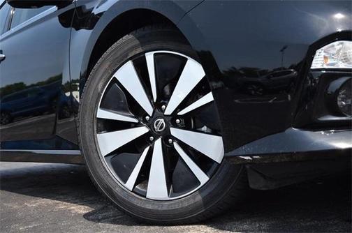 2022 Nissan Altima 2.5 SL