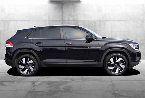 2025 Volkswagen Atlas Cross Sport 2.0T SE w/Technology 4MOTION