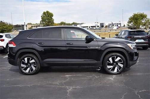 2025 Volkswagen Atlas Cross Sport 2.0T SE w/Technology 4MOTION