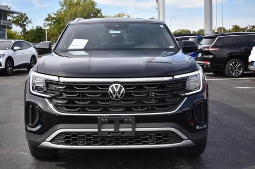 2025 Volkswagen Atlas Cross Sport 2.0T SE w/Technology 4MOTION