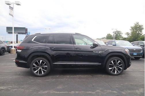 Deep Black Pearl 2026 Volkswagen Atlas 2.0T SEL Premium R-Line