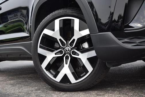 2023 Volkswagen Taos 1.5T SEL