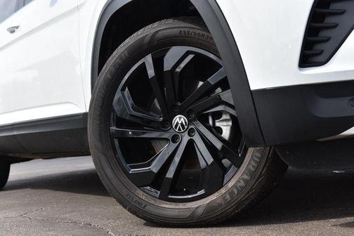 2023 Volkswagen Atlas 3.6L SE w/Technology