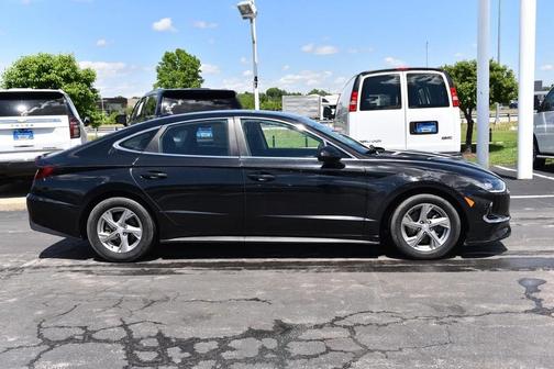 Phantom Black 2020 Hyundai SONATA SE