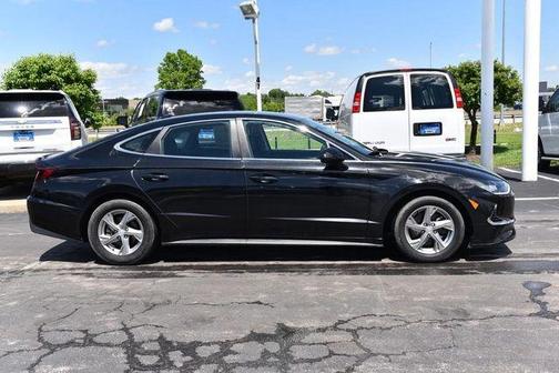 Phantom Black 2020 Hyundai SONATA SE