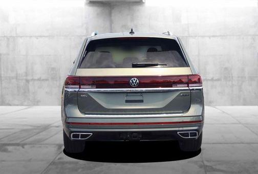 Avocado Green Pearl 2026 Volkswagen Atlas 2.0T SEL Premium R-Line