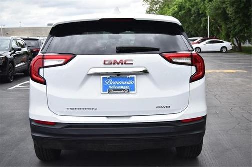 2024 GMC Terrain SLE
