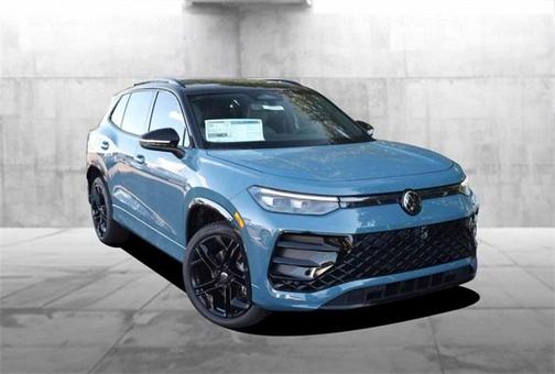2025 Volkswagen Tiguan 2.0T SE R-Line Black