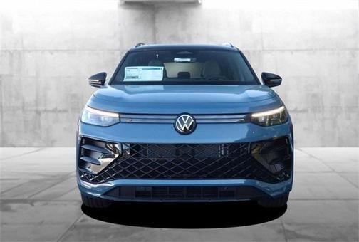 2025 Volkswagen Tiguan 2.0T SE R-Line Black