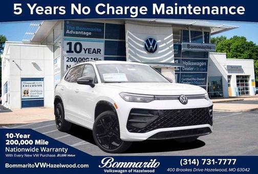 White Pearl 2026 Volkswagen Tiguan 2.0T SE R-Line Black