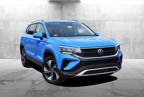 2024 Volkswagen Taos SE 4MOTION