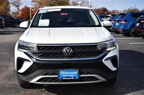 2024 Volkswagen Taos SE 4MOTION