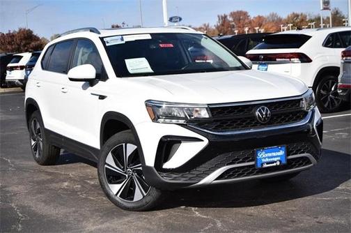 2024 Volkswagen Taos SE 4MOTION