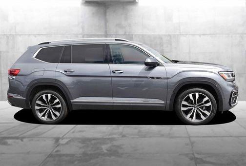 Platinum Gray Metallic 2023 Volkswagen Atlas 3.6L SEL Premium R-Line