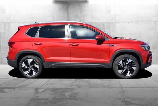 2024 Volkswagen Taos SE 4MOTION